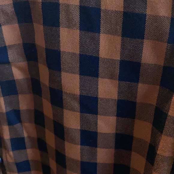 NEW SHIRT - Picture 2 of 4